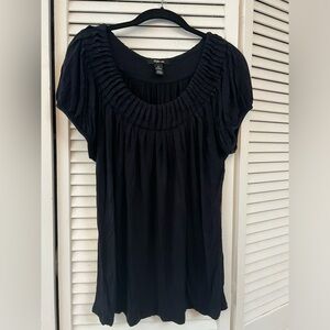 2 women’s tops